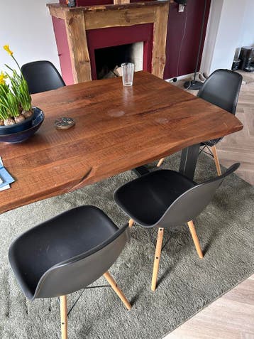 Gratis moet weg 2 kuip eetkamerstoelen