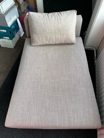 Top kwaliteit lounge bank, 160 cm x 100 cm, taupe kleur