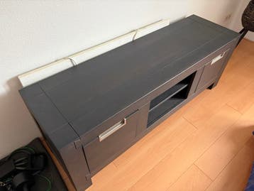 TV meubel met twee deurtjes en open vakken