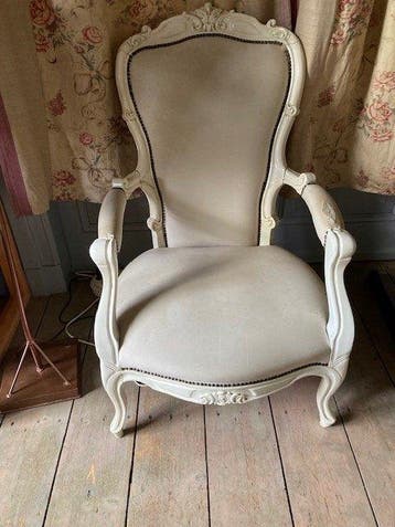 gratis afhalen antieke fauteuil met linnen bekleding