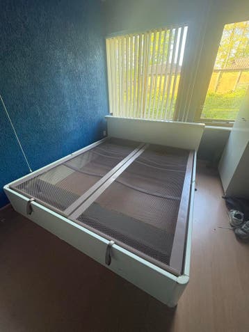 Tweepersoonsbed 180x200 cm