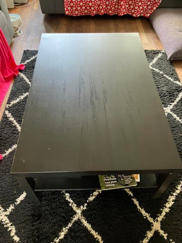 Gratis gebruikte zwarte Ikea salontafel
