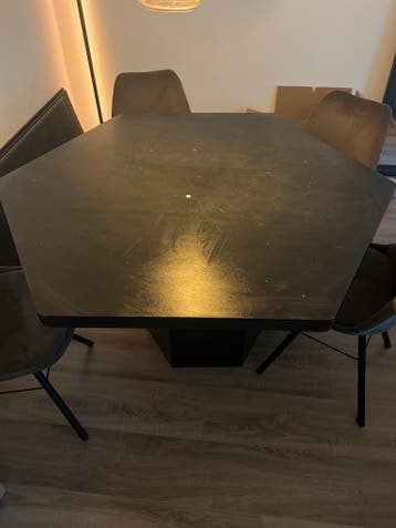 Gratis eettafel - beschadigd blad, 120 cm diameter