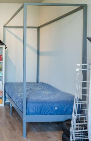 GRATIS: 1-persoons houten hemelbed