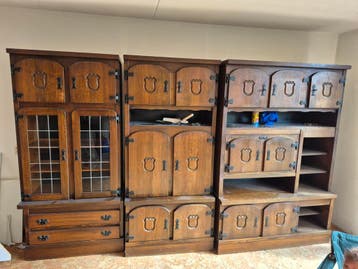 Wandkast - meerdere delen - massief hout - met verlichting