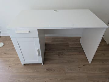Bureau met lade en kastje