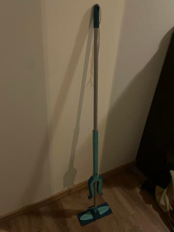 Gratis: Leifheit Picobello Micro Duo dweil met steel