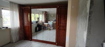 Italiaanse kast gratis ophalen, is al uit elkaar