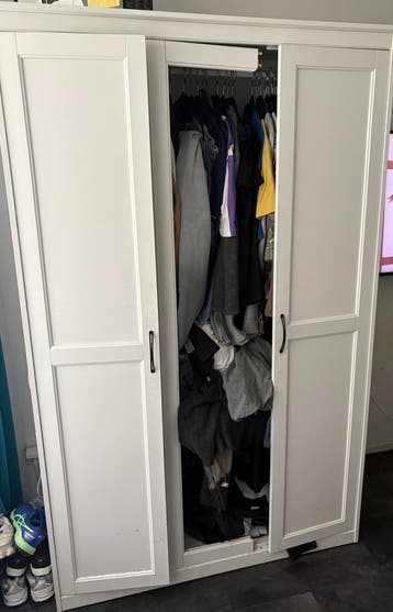 Ikea Witte kledingkast