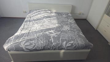 Gratis af te halen 2 persoonsbed.