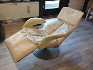 JORI Fauteuil GRATIS AF TE HALEN IN EINDHOVEN (Wit Leer)