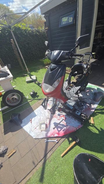 Opknap scooters gezocht