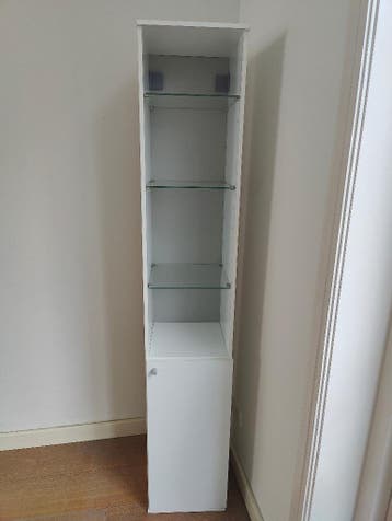 (Badkamer) kastje (gratis)