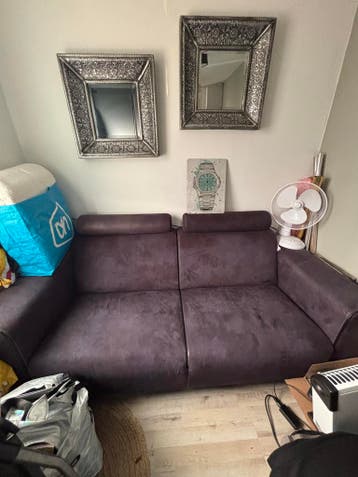 Antraciet suède bank met verstelbare hoofdsteunen