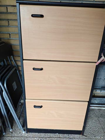 Schoenenkast met 3 laden - opknapper, gratis ophalen