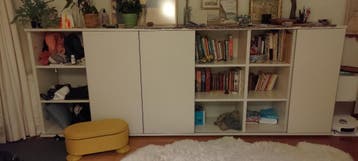 Bookcase/commode/vitrine