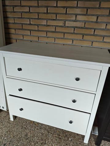 Witte IKEA ladekast - opknapper, gratis af te halen