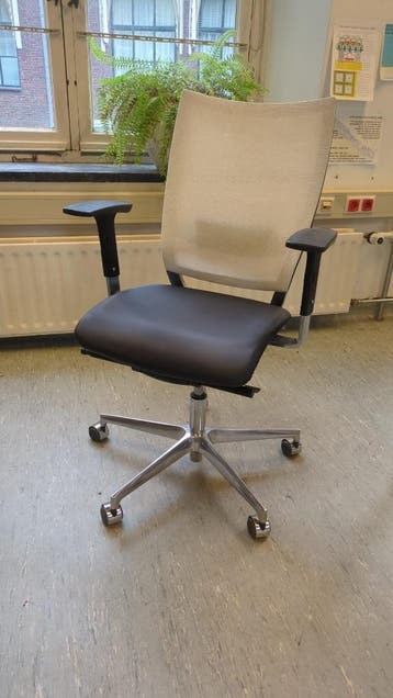 Comfortable bureaustoelen Diemme – wit – 10 stuks in totaal