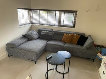 Montel hoekbank gratis