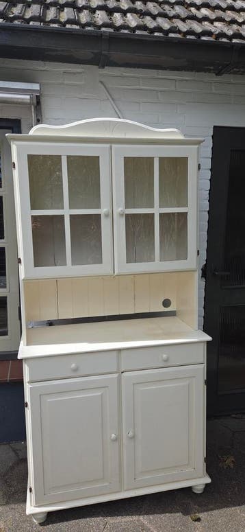 Deze week gratis af te halen buffetkast