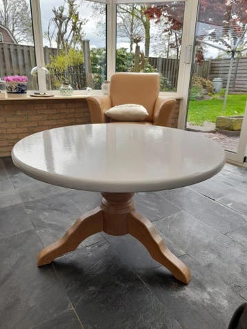 Ronde salontafel - ca. 90 x 56 cm