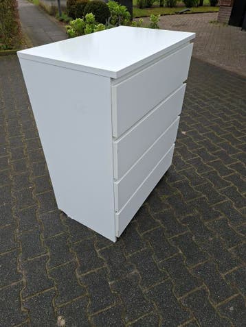 Ladekast wit in goede staat