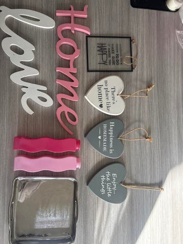 Leuke Huisdecoratie Set: Love, Home, Hartjes & Dienblad