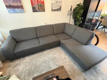 Grijze hoekbank, gratis af te halen!