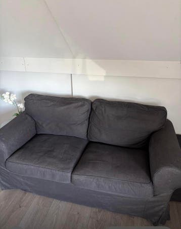 Ektorp 2 zits bank + voetenbank ( gratis)