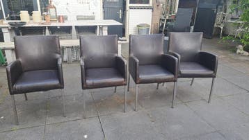 4x Leren eetkamer stoelen gratis afhalen.