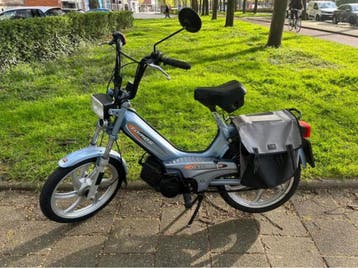 GEZOCHT: Gratis of lage prijs scooter/ brommer gezocht