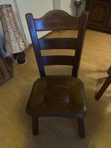 5 Eiken eethoekstoelen gratis op te halen