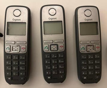 Gigaset A400 drie draadloze telefoons met opladers (3 stuks)