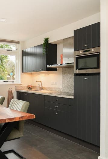 Complete keuken met apparatuur (excl. vaatwasser)