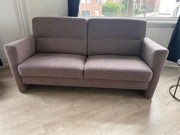 Bank en twee bijzettafels gratis af te halen