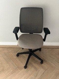 Burostoel Taupe GRATIS