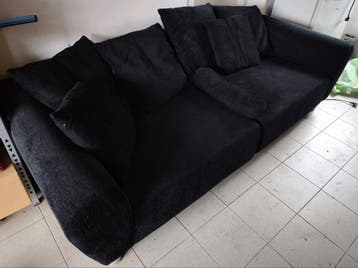Zwarte driezitsbank | zeer nette staat | deze week ophalen!!