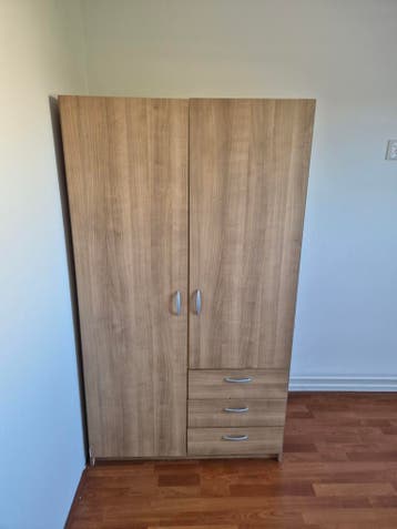 Kledingkast met hang- en leggedeelte en lades