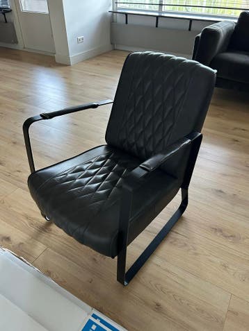 Zwarte fauteuil, gratis ophalen, gaan anders weg vandaag