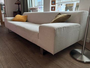 Design bank die nog een rondje mee kan