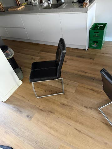 6 Moderne zwarte eetkamerstoelen