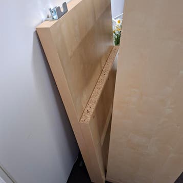 Praktische bureaukast met meerdere vakken