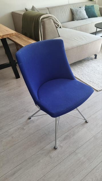 4x Stoelen - Gratis af te halen (met beschadigingen)