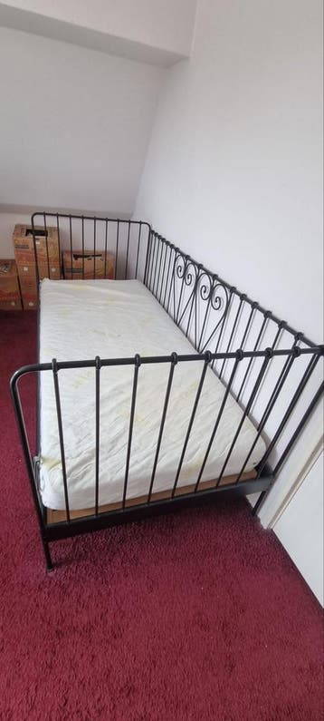 Metalen Ikea 1 persoonsbed, zwart + Rubin lattenbodem