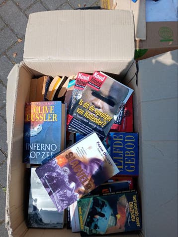 Doos met boeken