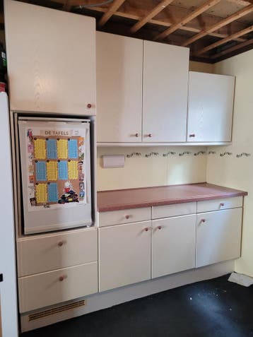 Keuken voor in de garage of werkplaats