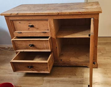 Eikenhouten kastje, gratis op te halen