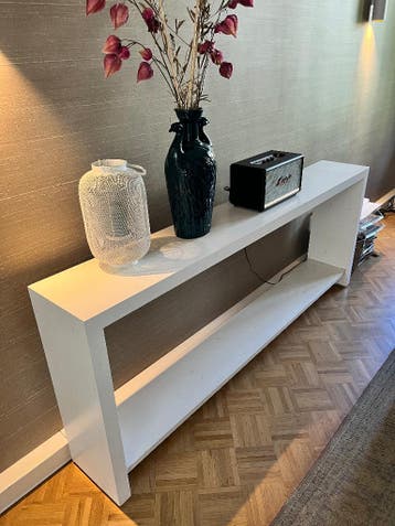 Sidetable wit, gratis afhalen in Amsterdam