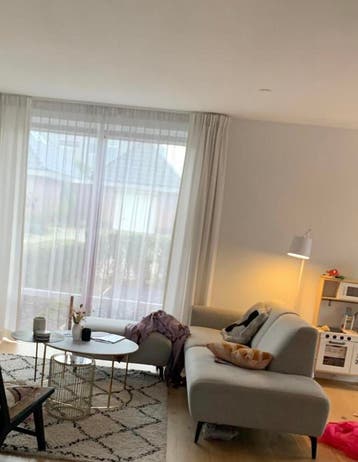 Gratis af te halen. Banstel en poef