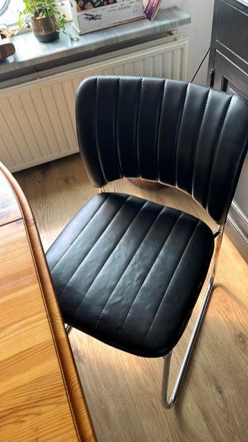 3 eetkamerstoelen